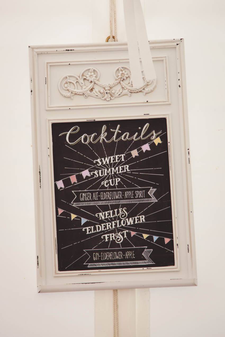 Cocktail sign