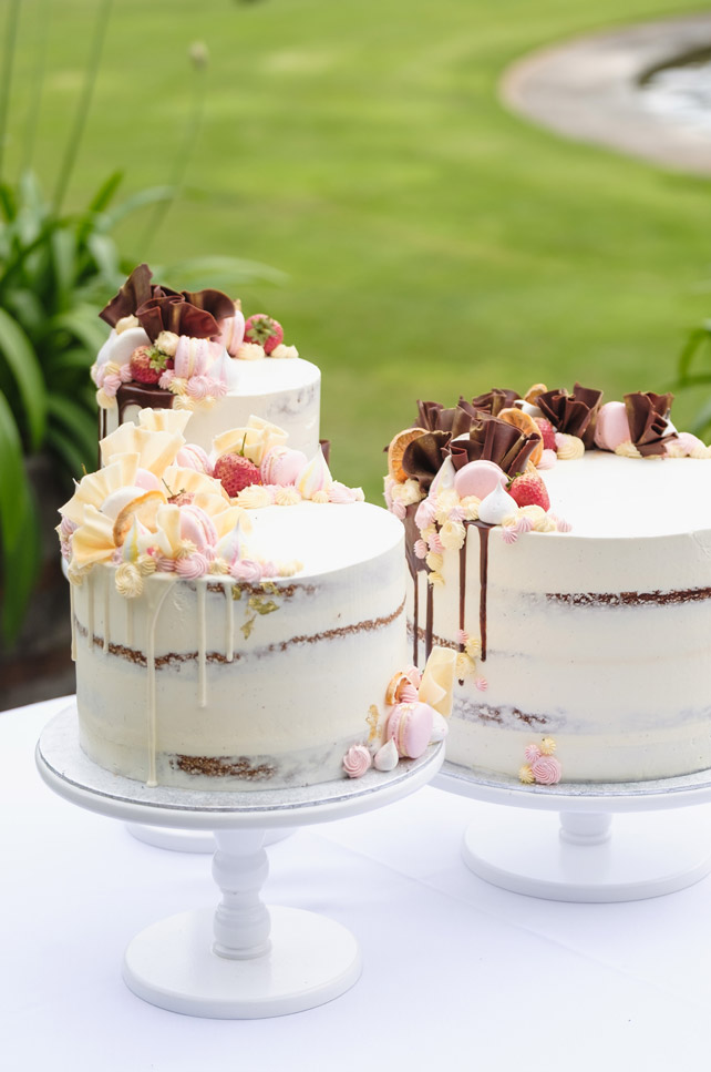 Wedding cake trio